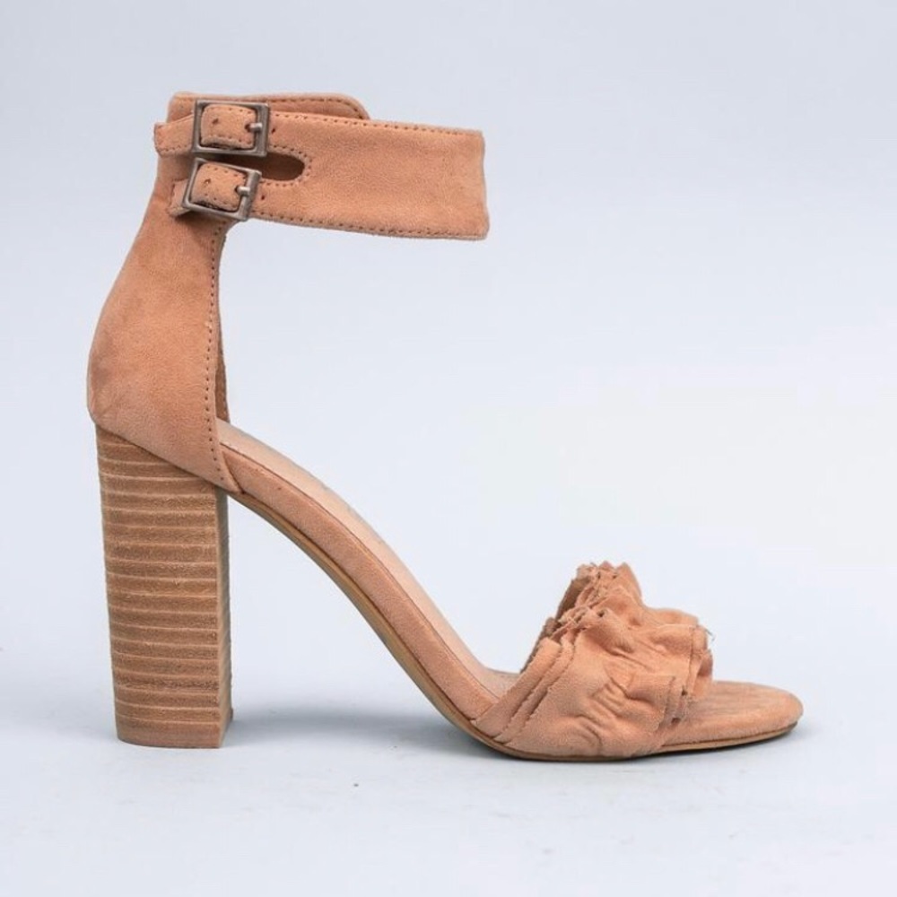 NIB Mi.iM Emmeline Ruffle Heels - Picture 4 of 4